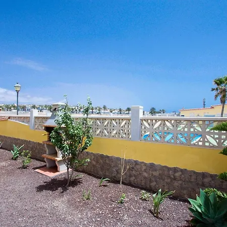 Casa *